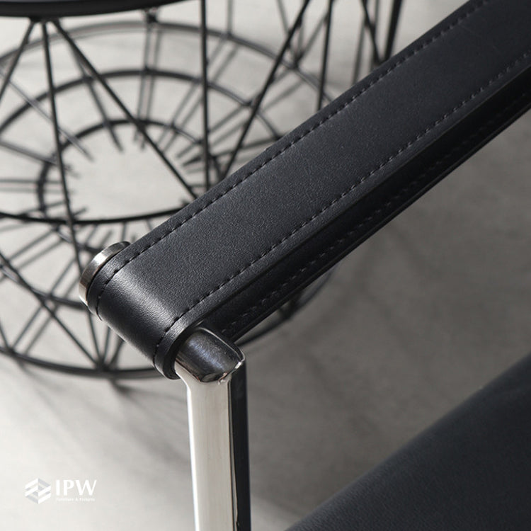 Basculant Sling Chair