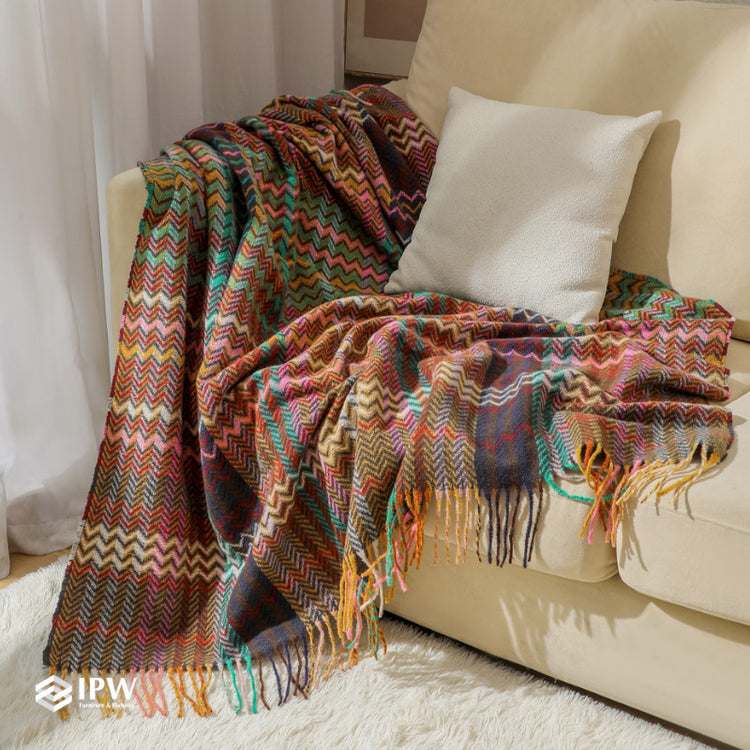 Four Seasons Woven Throw - Free Wave