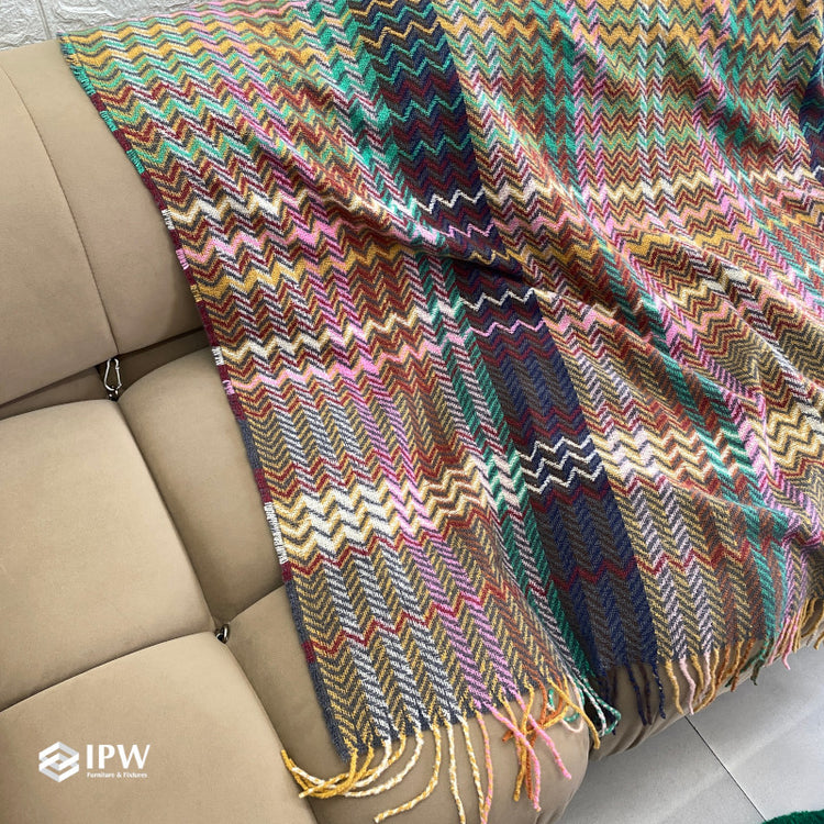 Four Seasons Woven Throw - Free Wave