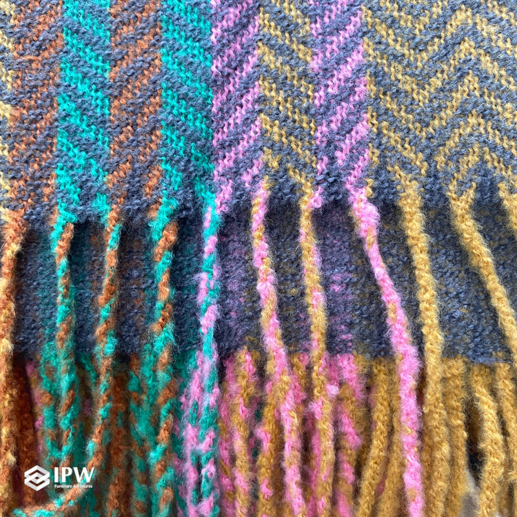 Four Seasons Woven Throw - Free Wave