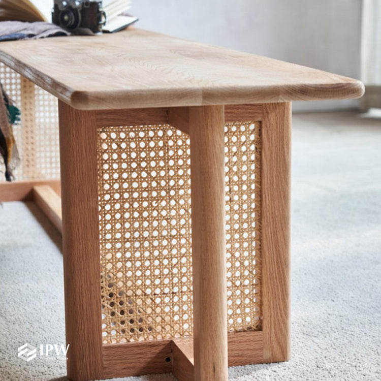 Dalia Bench