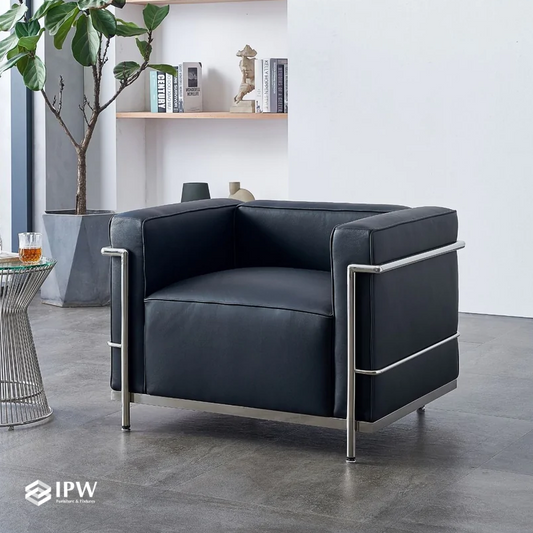 Le Grand Lounge Chair