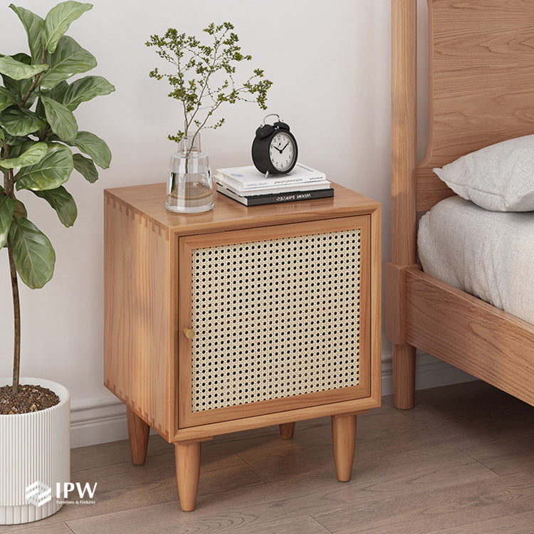 Sakura Nightstand (Wood)
